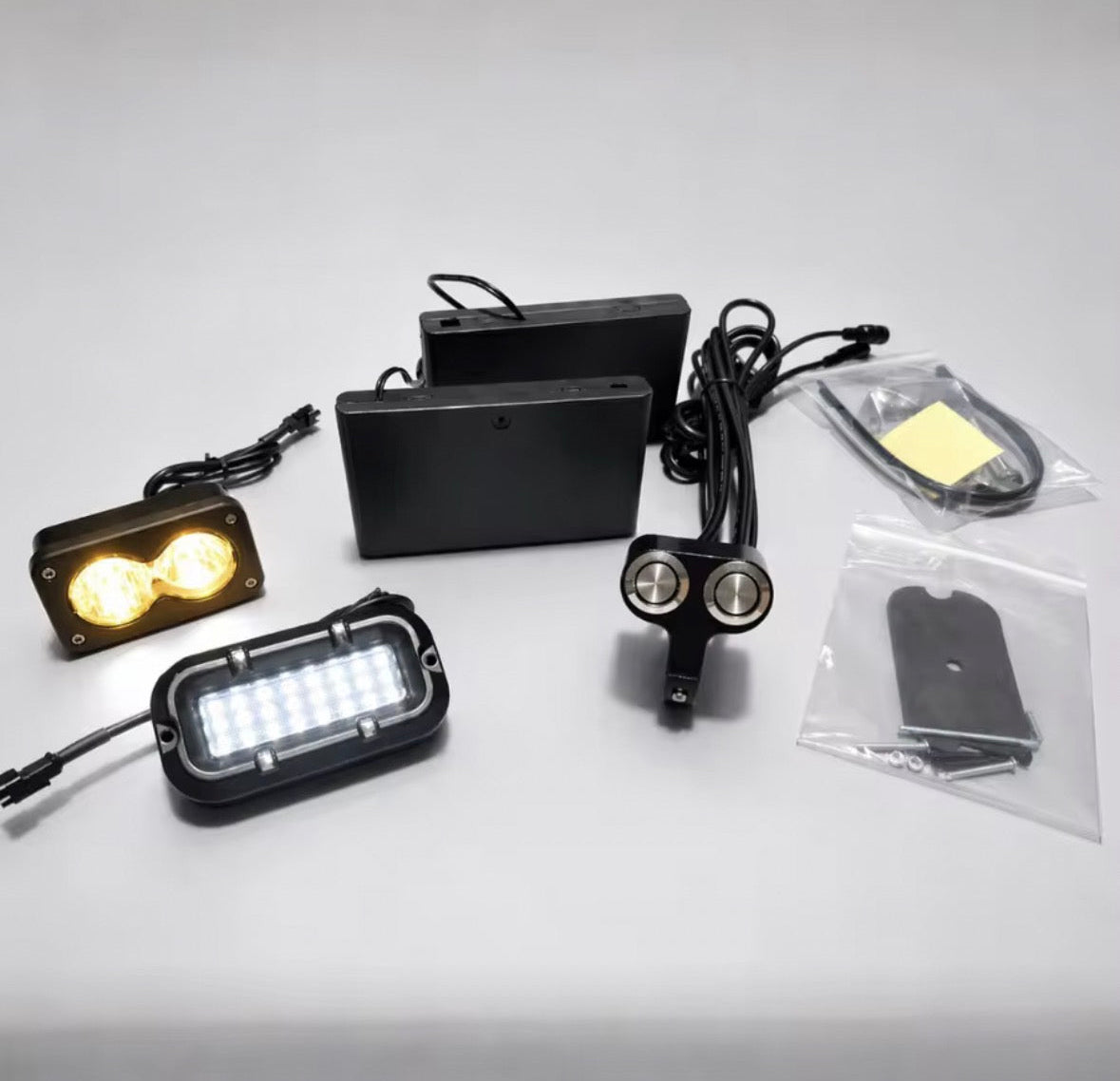 Battery powered rock light and front fake Baja